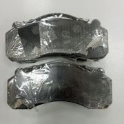 YF3501DA05-040 Колодки дисковые  (к-т на ось 4шт.) SHACMAN
